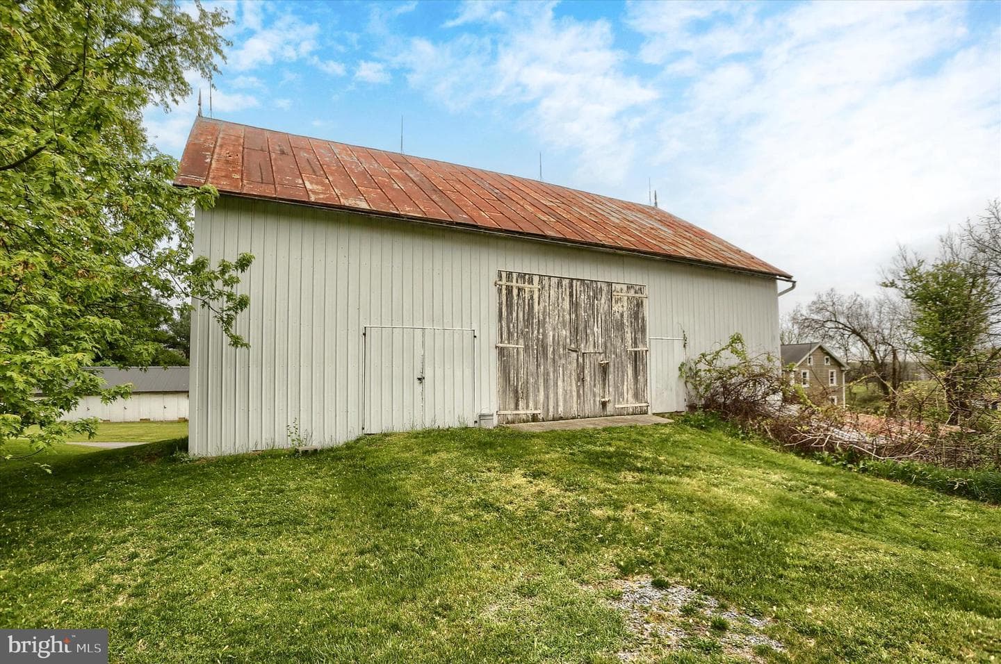 59 Hillymede Road photo 37