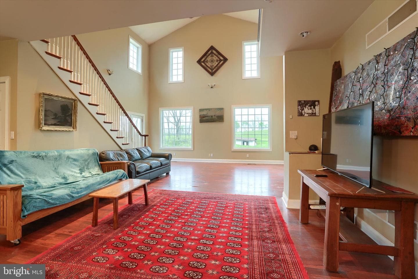 59 Hillymede Road photo 9