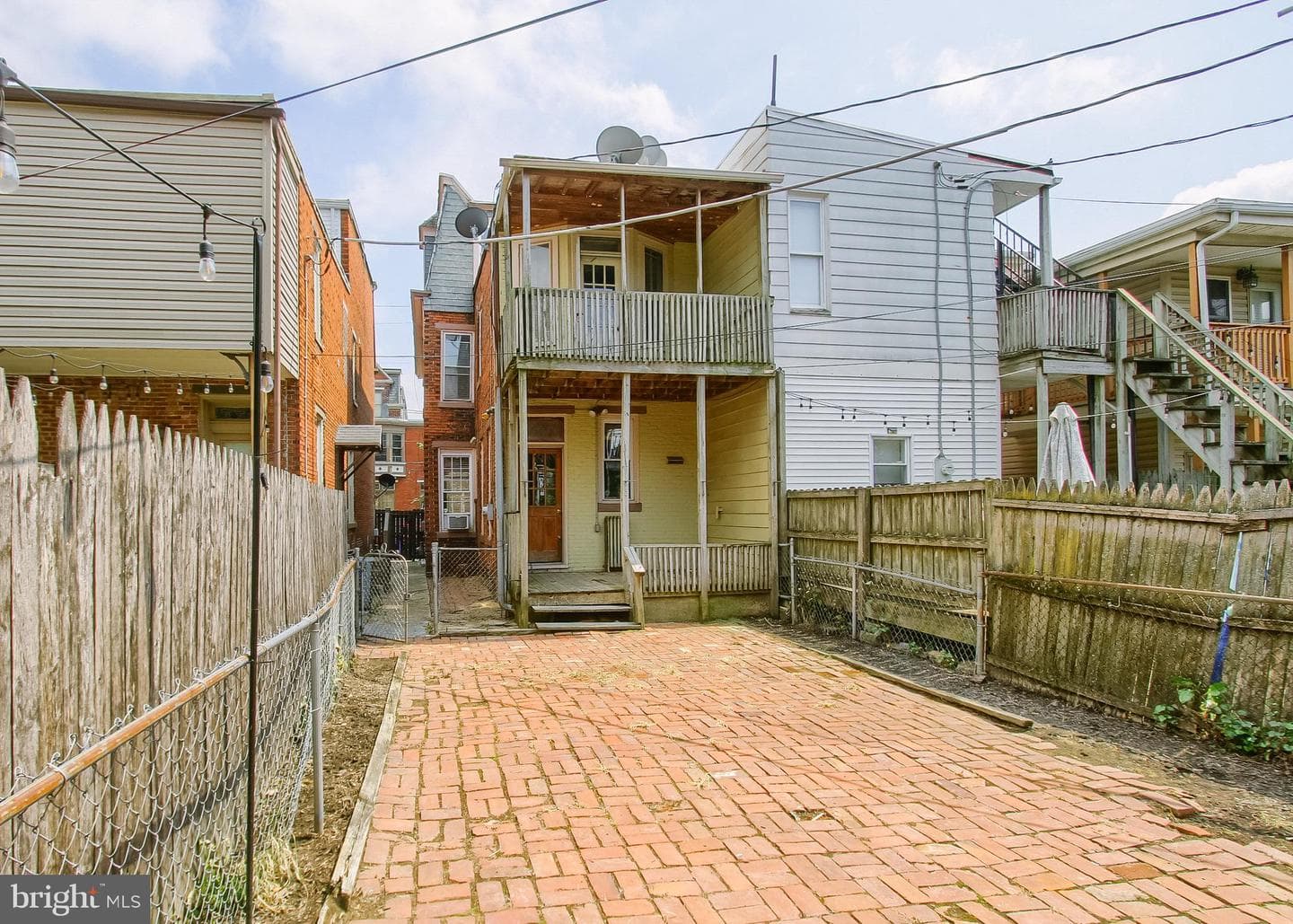 232 Peffer Street photo 29