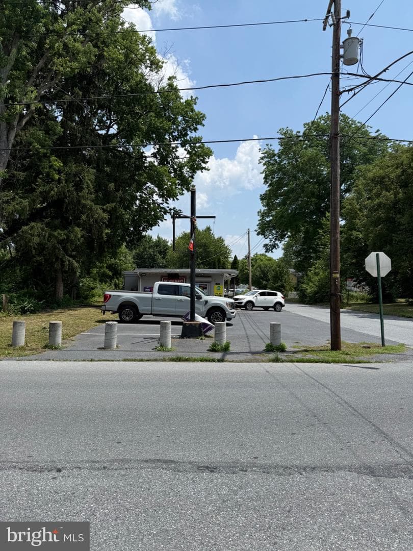 402 Willow Street photo 4