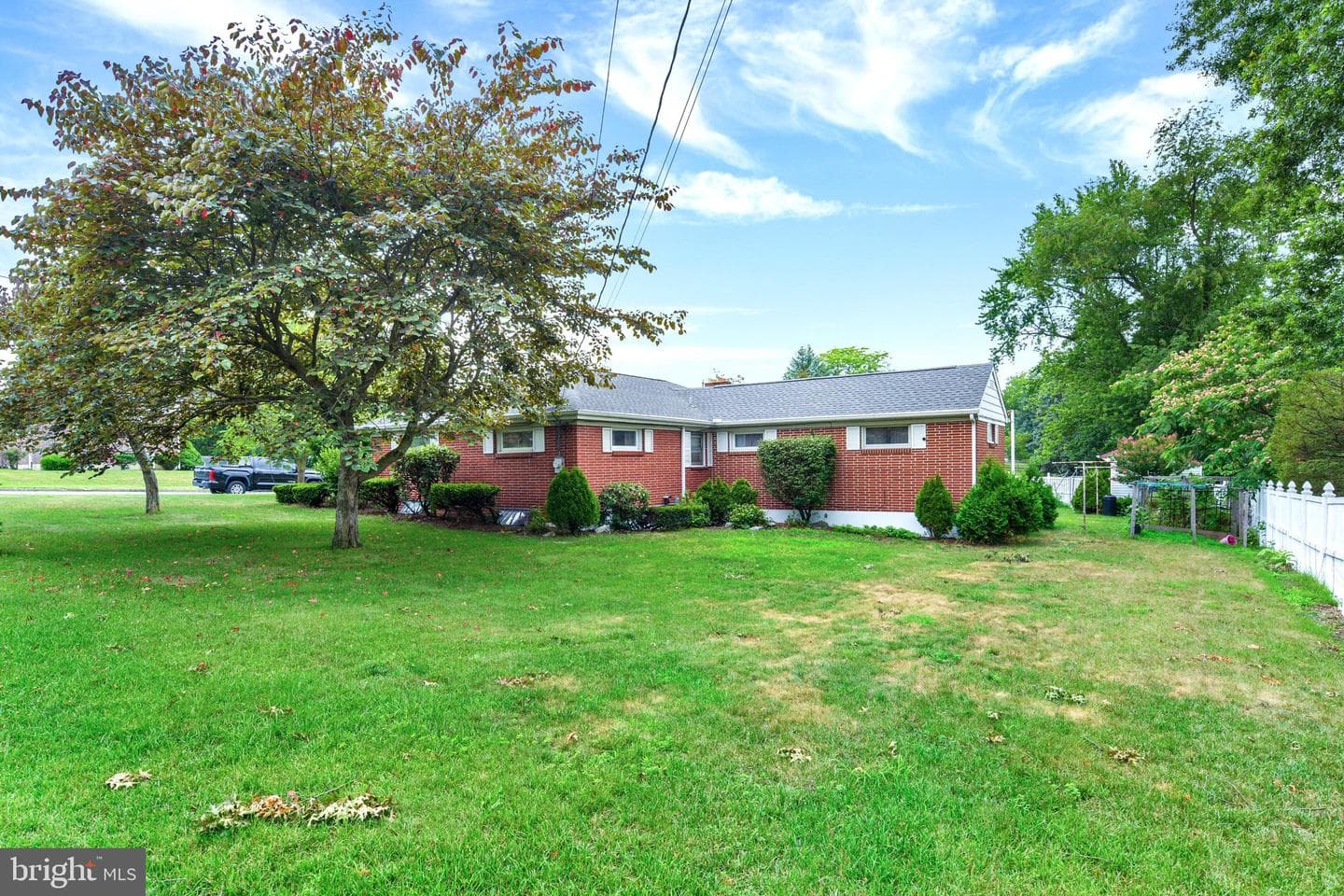 6630 Lehigh photo 26