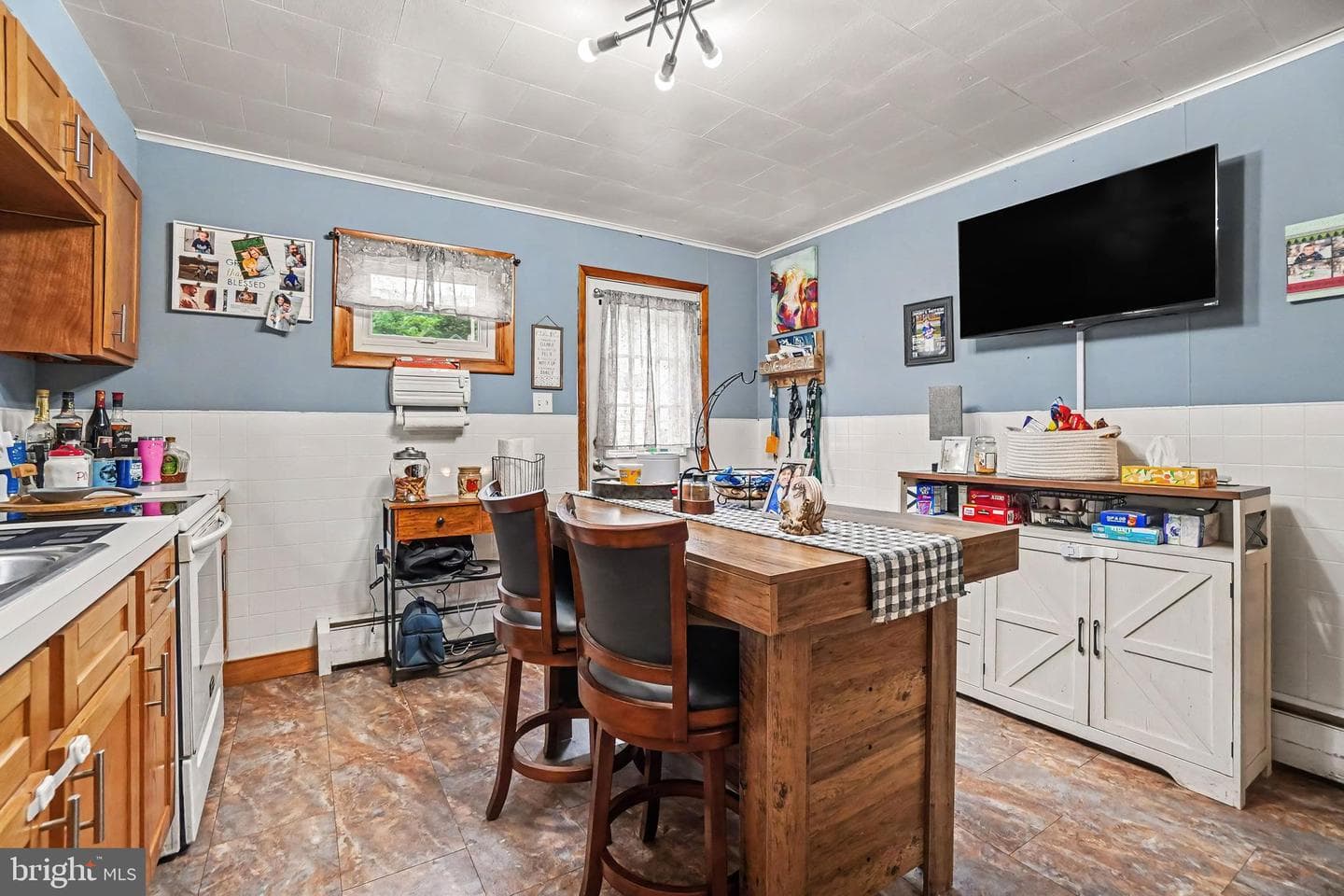 411 Elizabeth Street photo 11