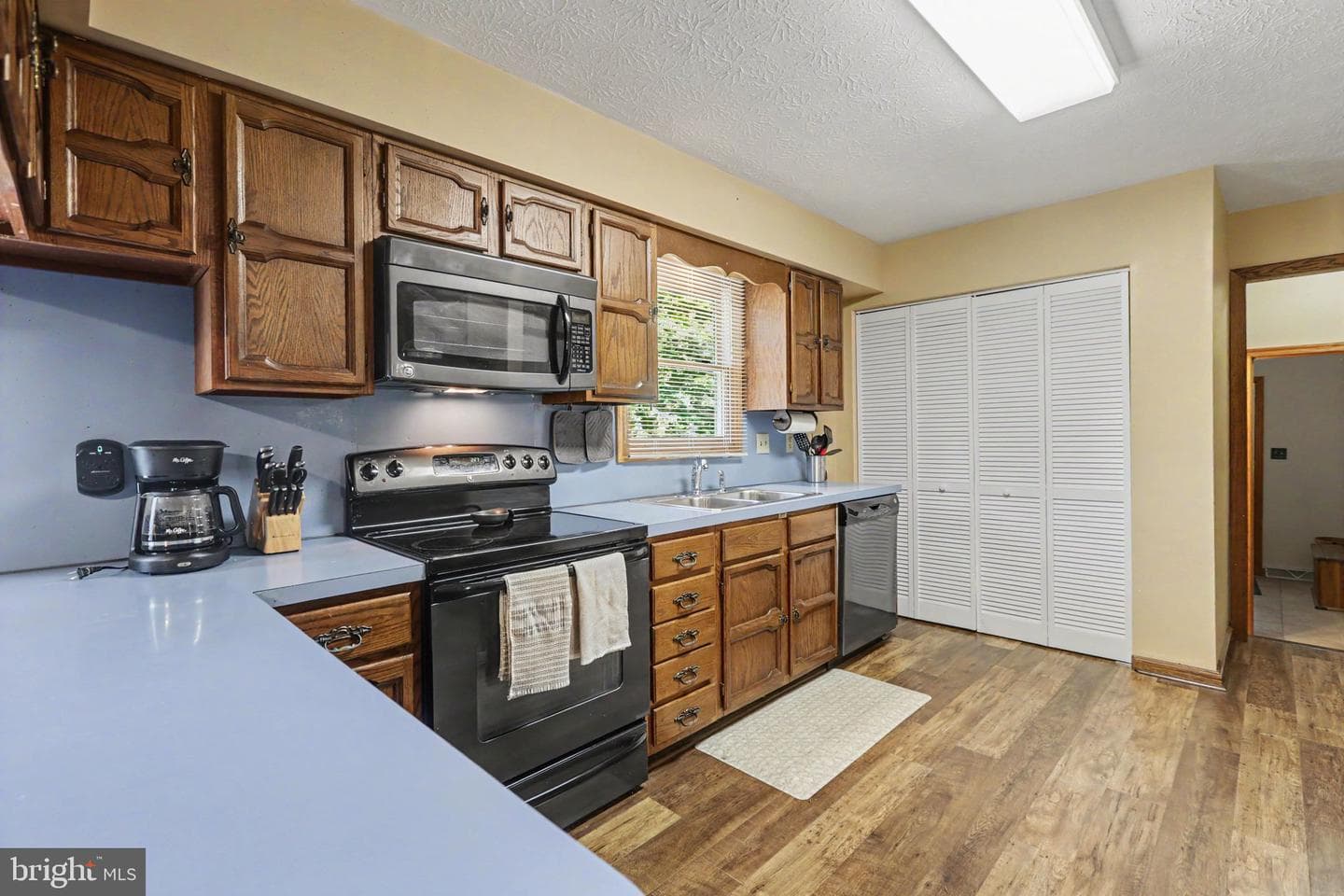 1308 Montfort Drive photo 11