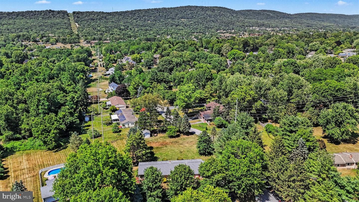 1308 Montfort Drive photo 42