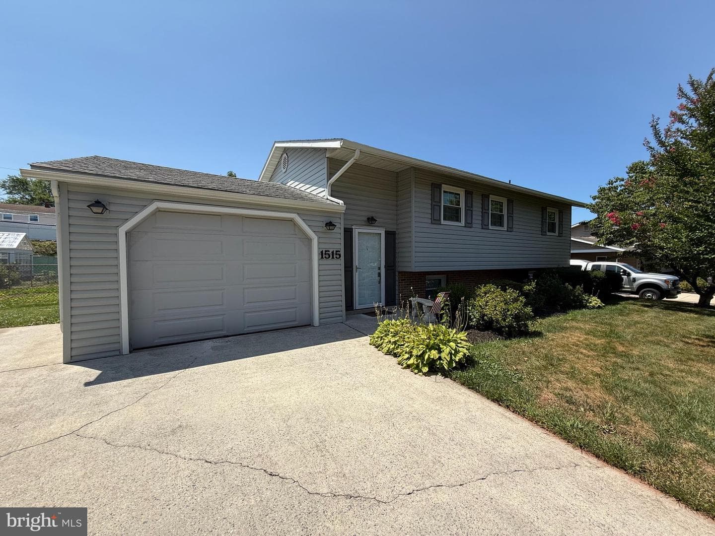 1515 Spring Garden Drive photo 1