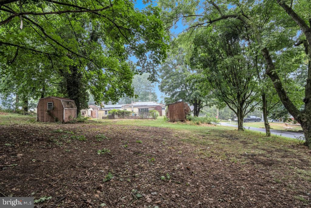 601 Gaynor Lane photo 30