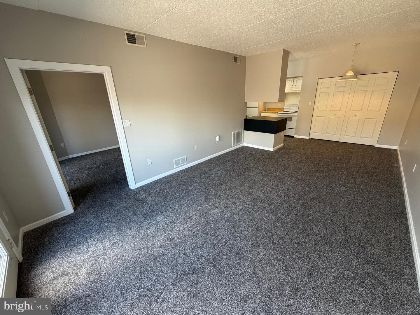 4573 N Progress Avenue photo 3