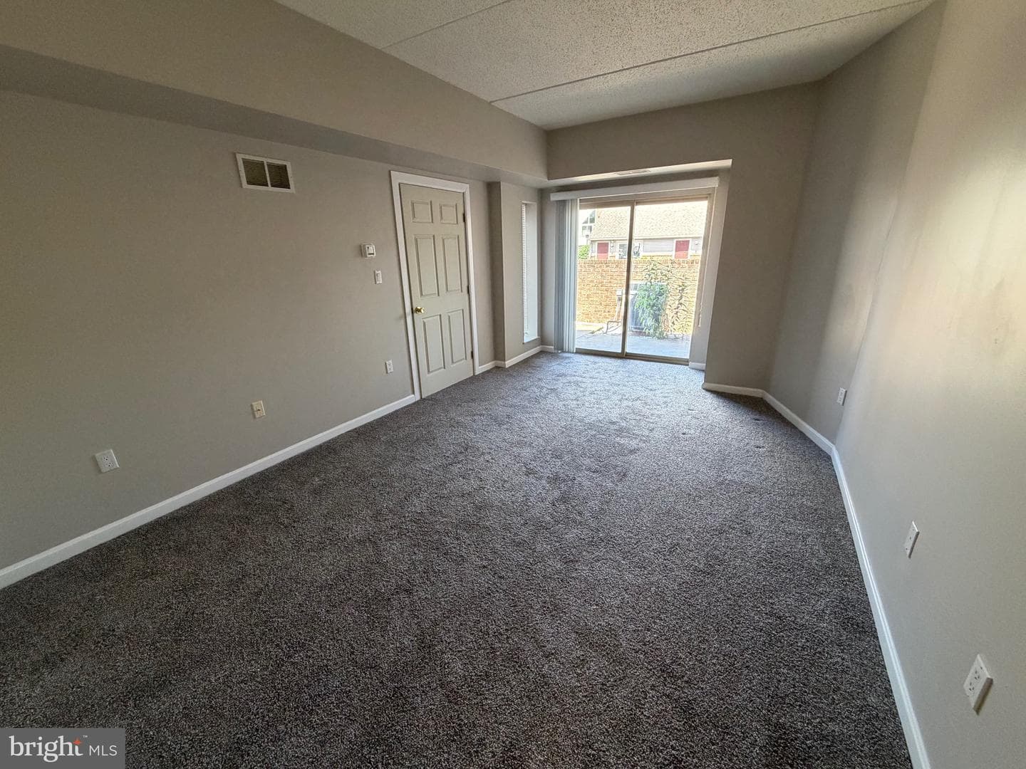 4573 N Progress Avenue photo 8