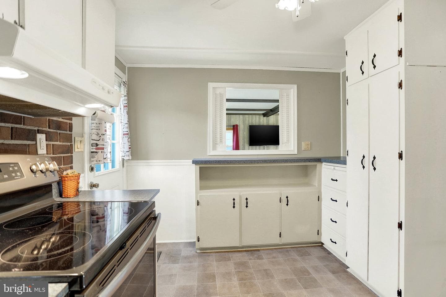 617 S Deodate Road photo 13
