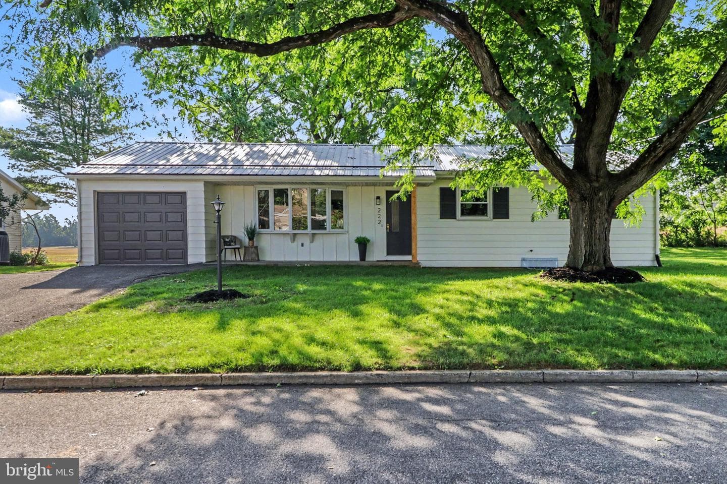 222 Robin Road, Hershey
