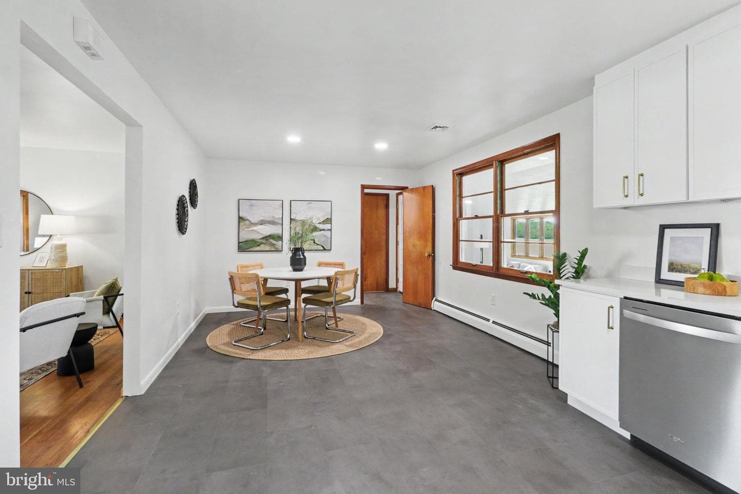 222 Robin Road photo 19