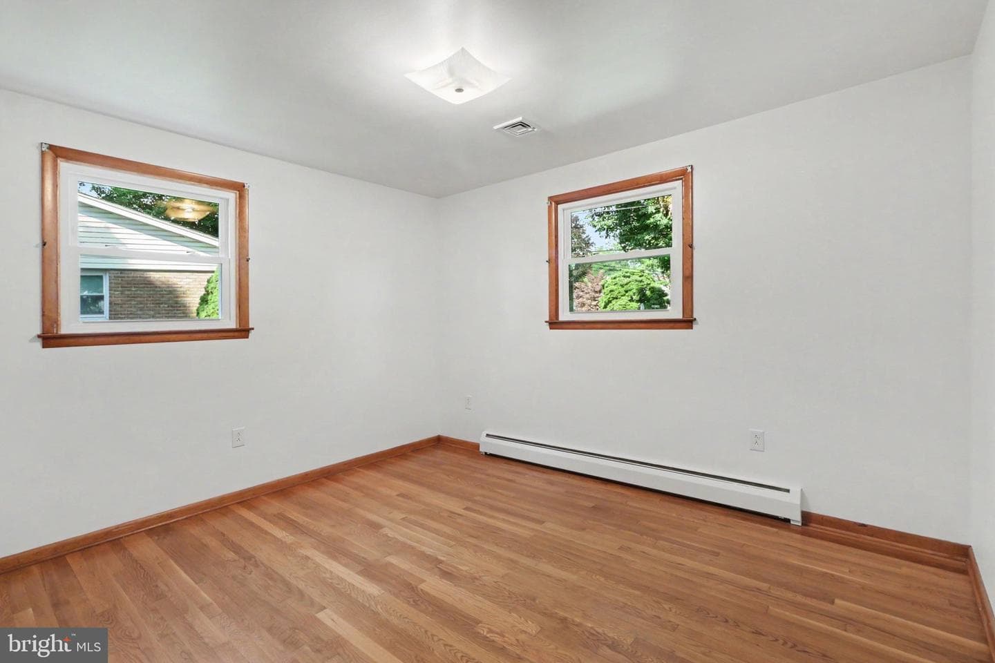 222 Robin Road photo 23