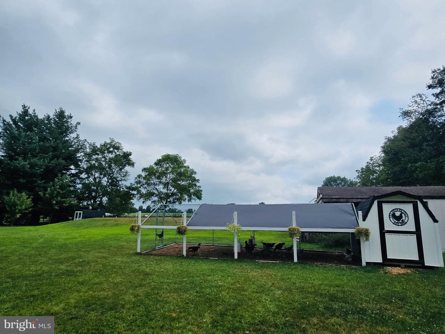 1686 Mapledale Road photo 30