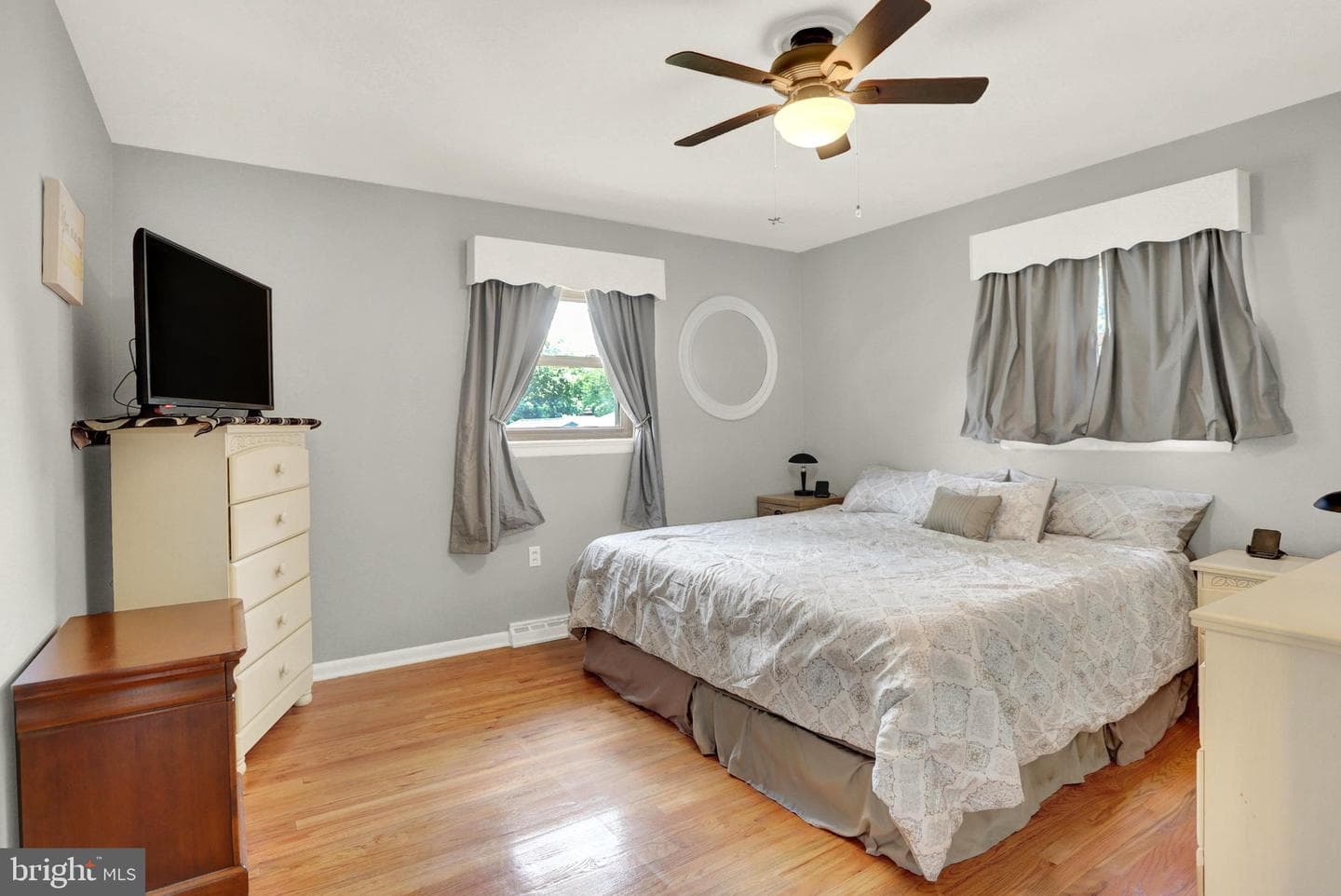 6207 Catherine Street photo 19