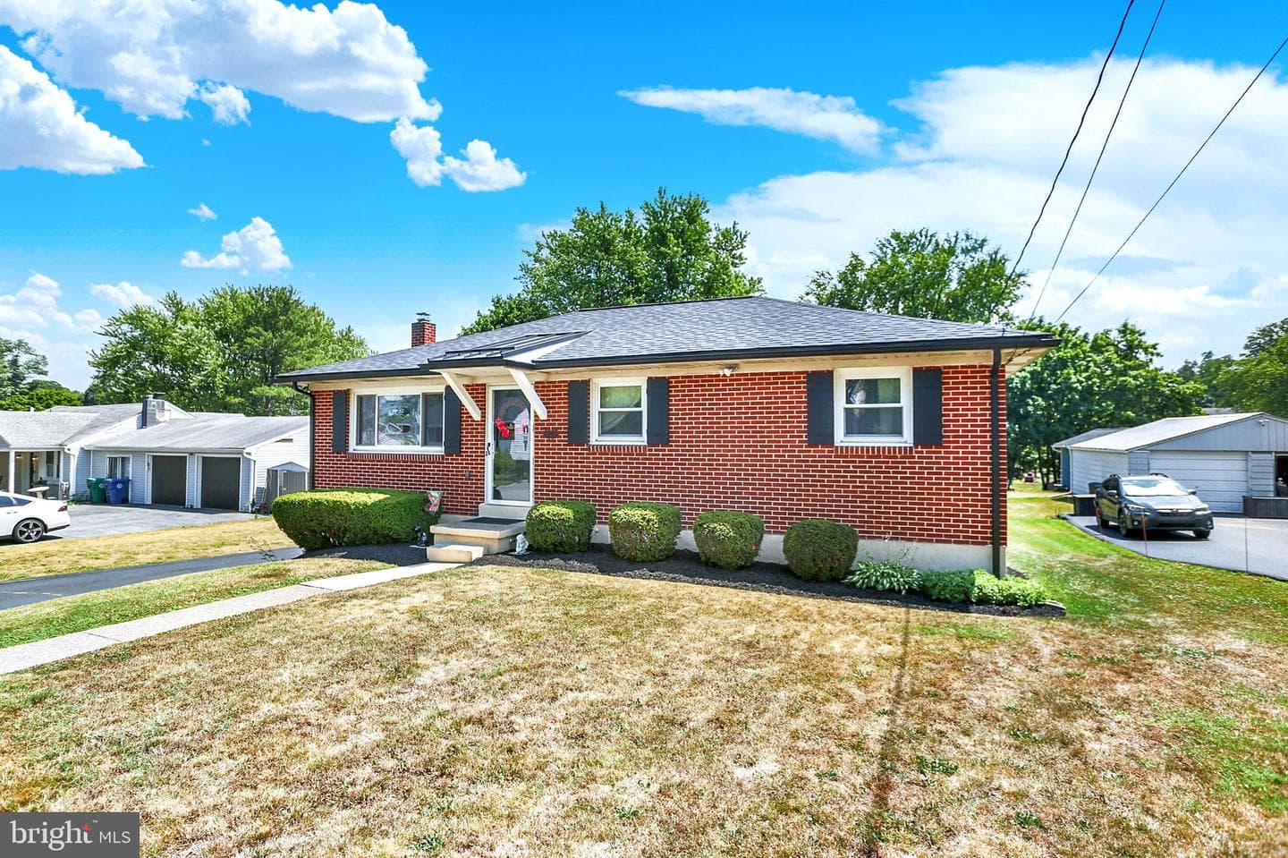 6207 Catherine Street photo 5