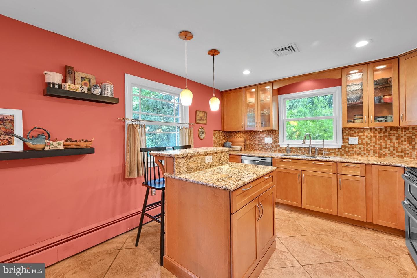 8 Sycamore Road photo 10
