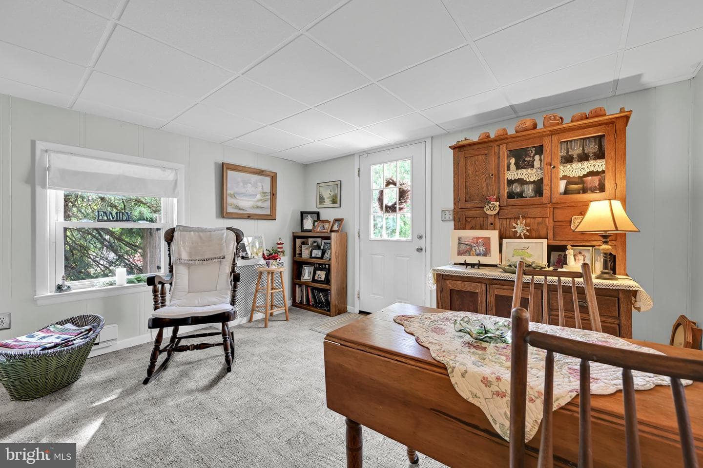 8 Sycamore Road photo 31