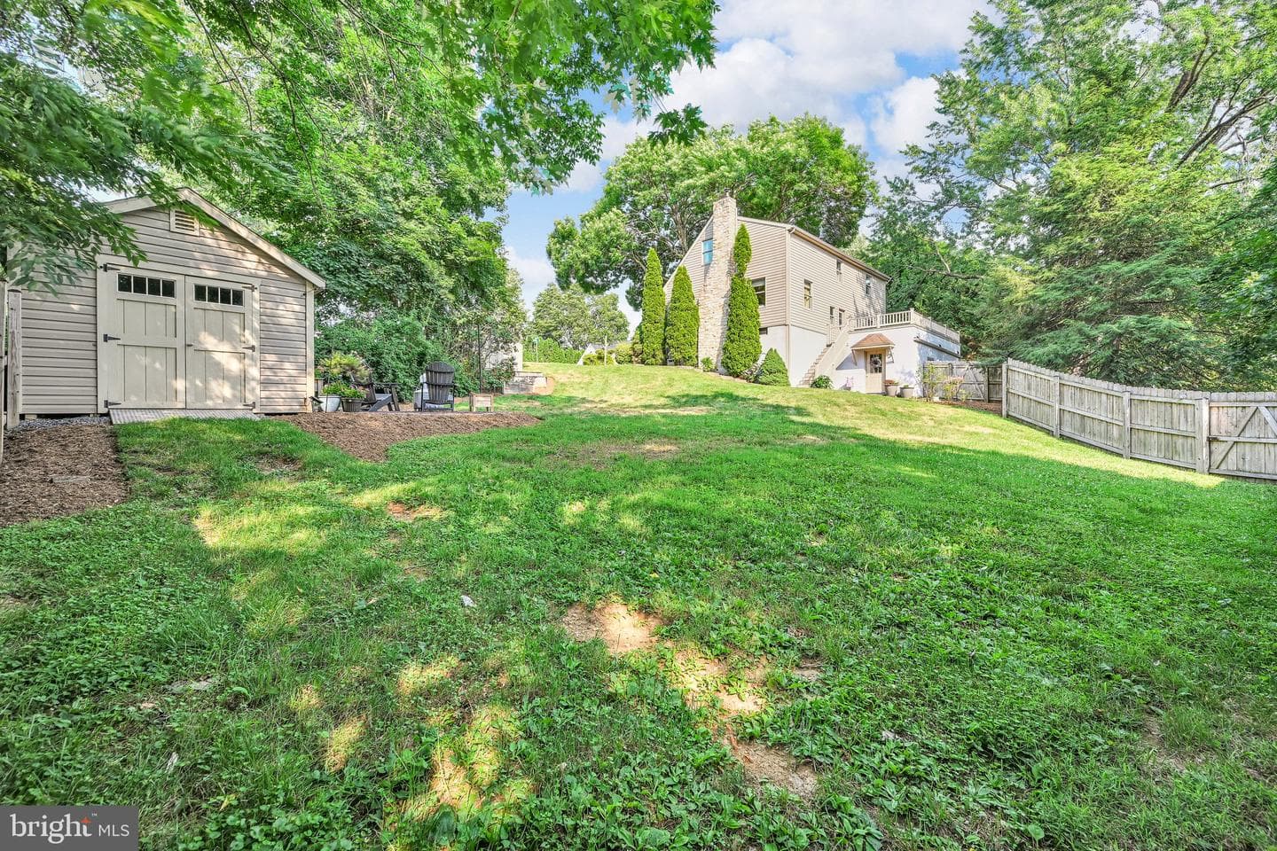8 Sycamore Road photo 39