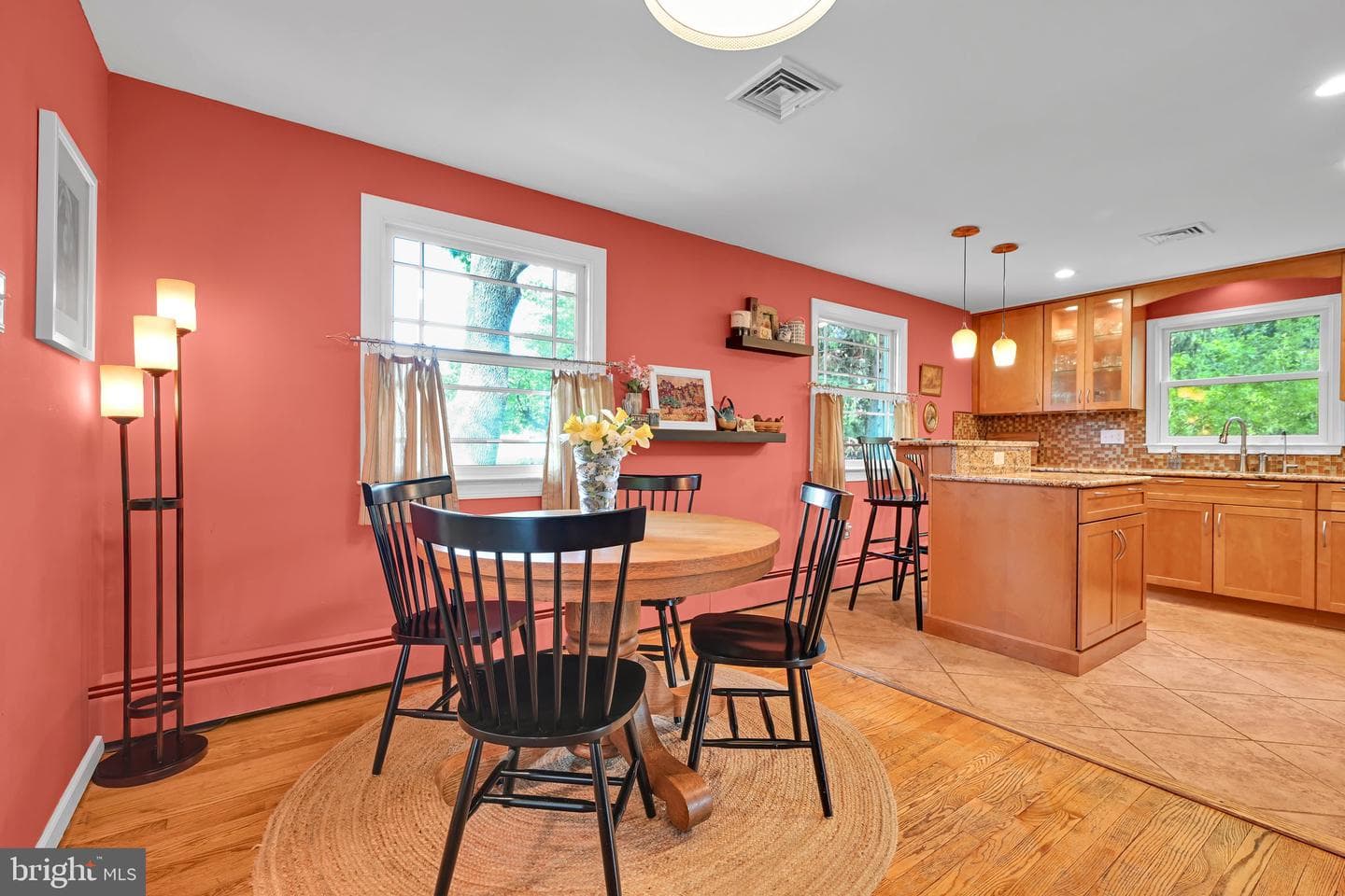 8 Sycamore Road photo 9