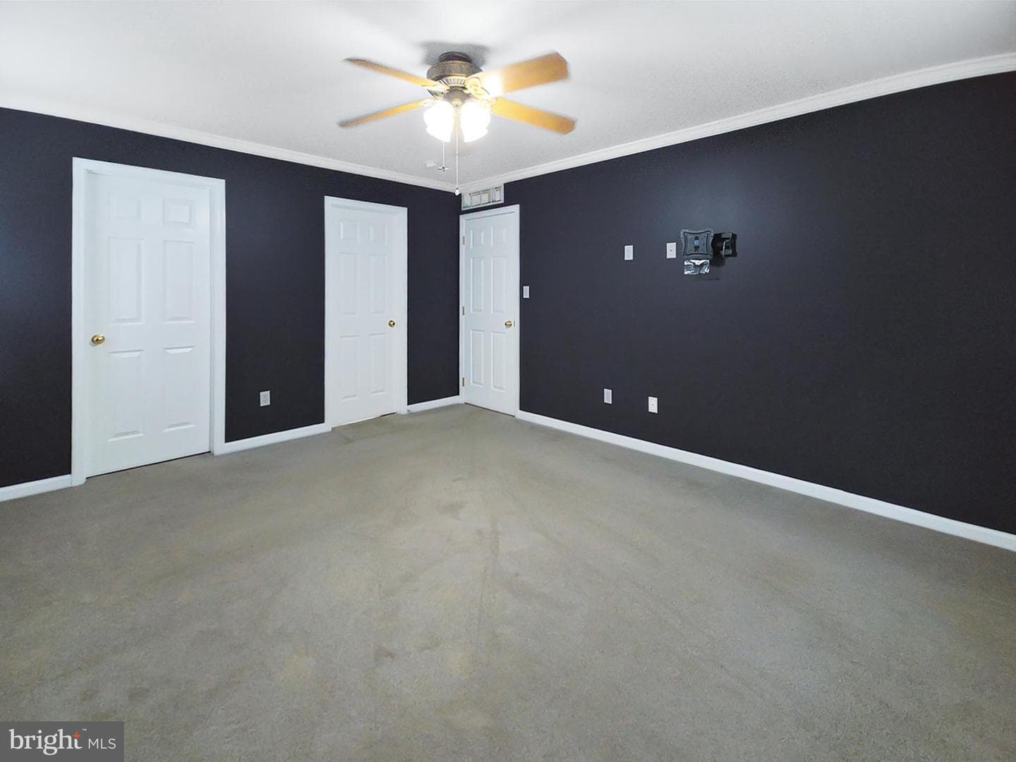 562 Kelker Street photo 11