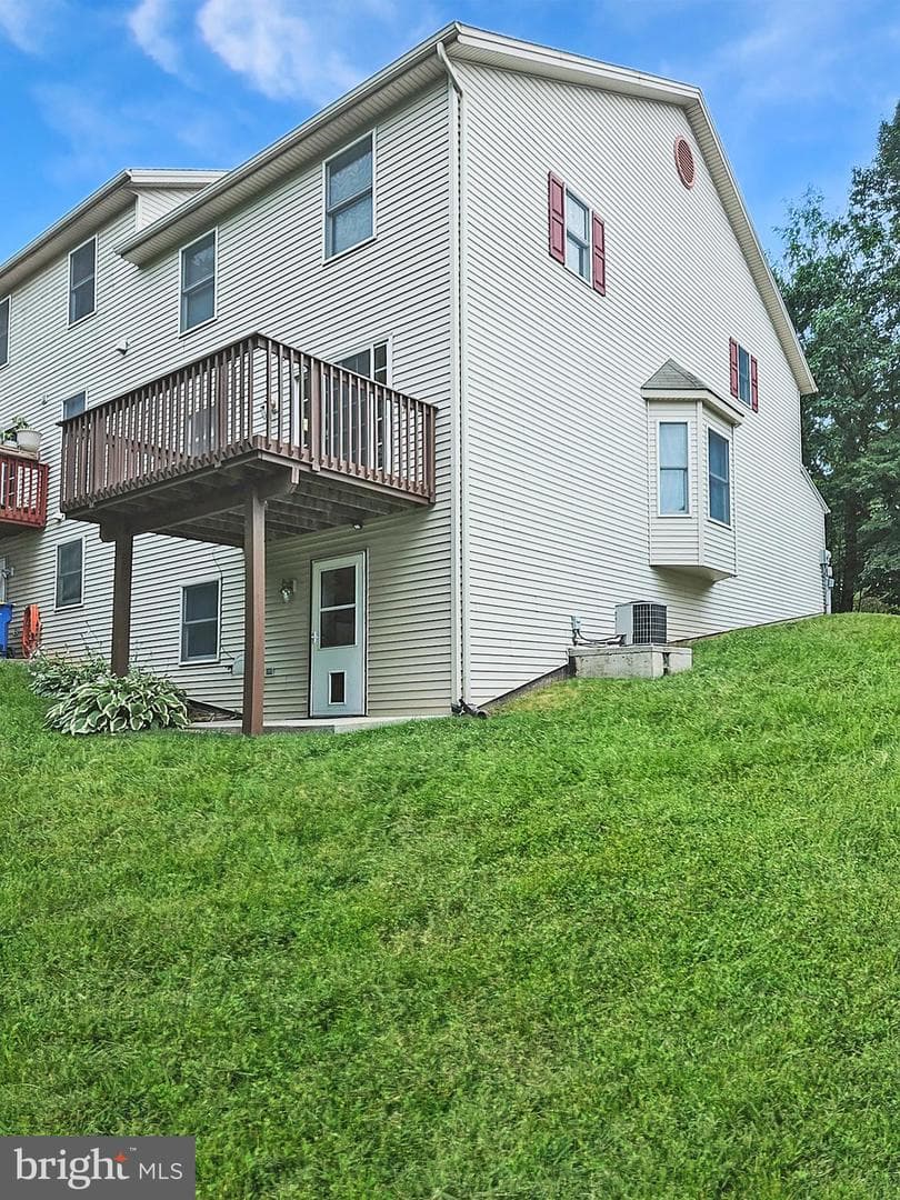 562 Kelker Street photo 29