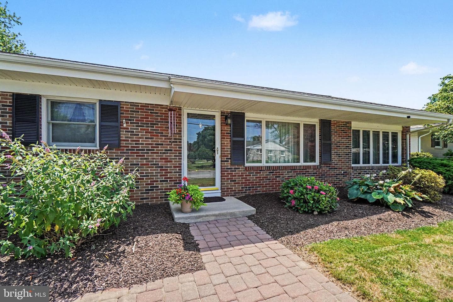 302 Robin Road, Hershey