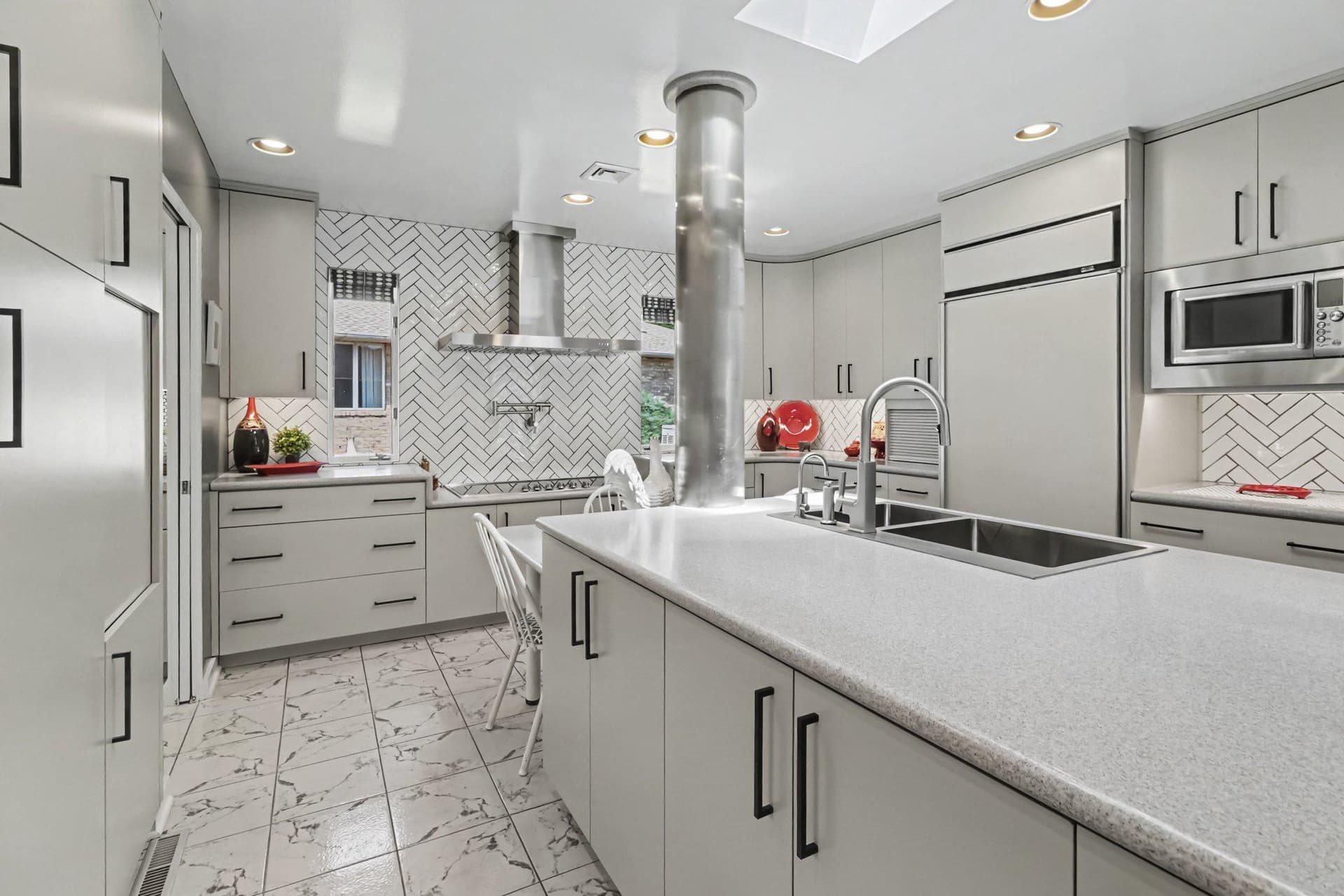 3813 N Sarayo Circle photo 13