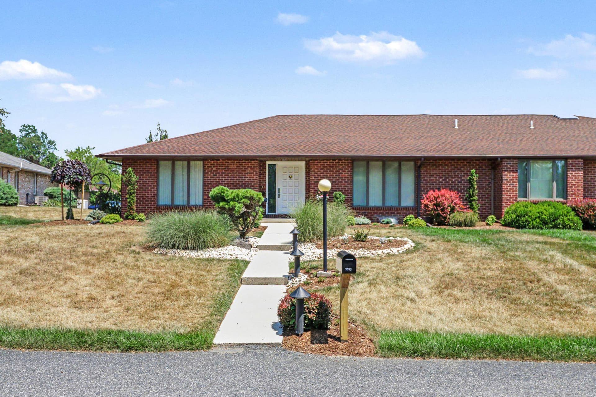 3813 N Sarayo Circle photo 35