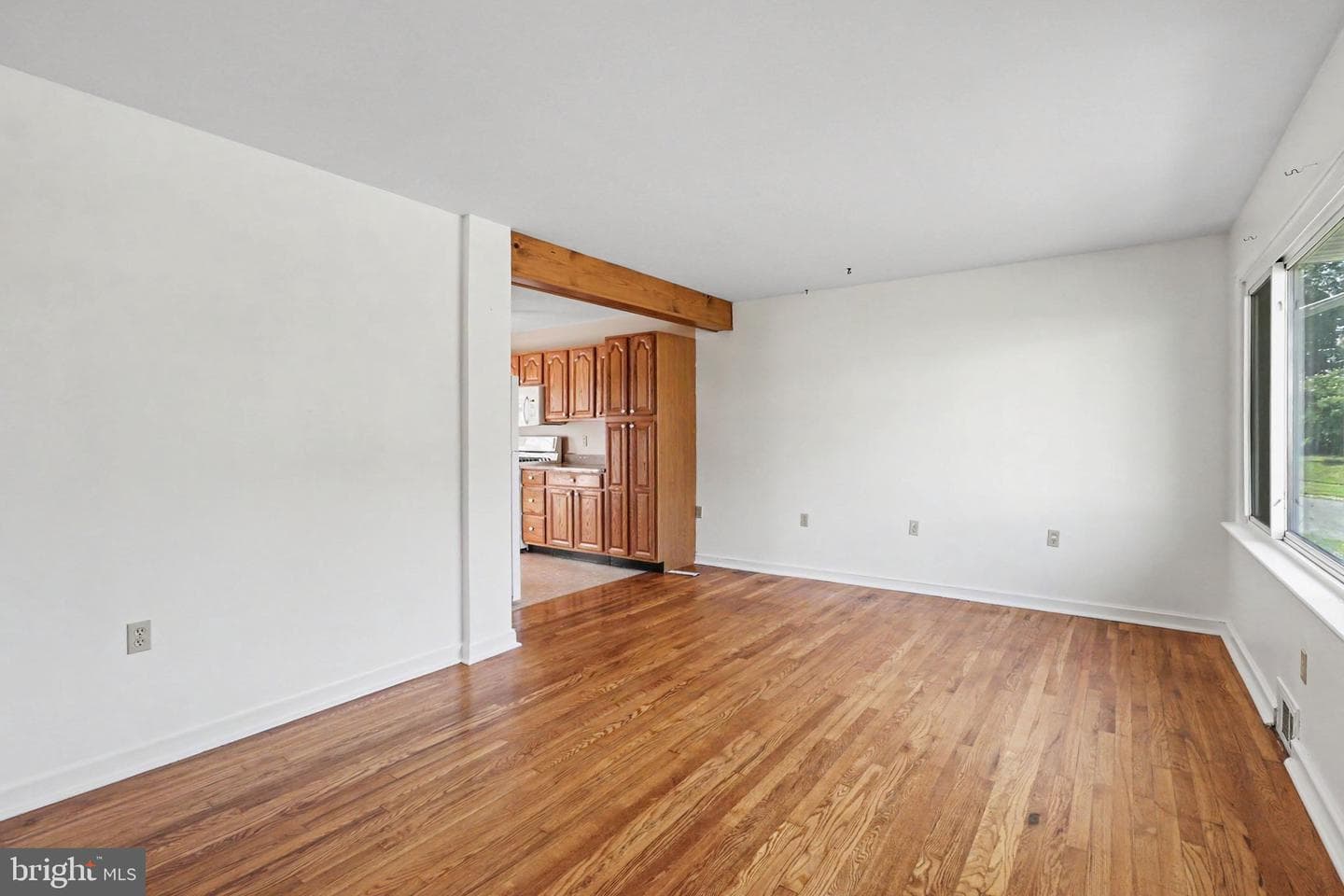 100 Nissley Drive photo 5