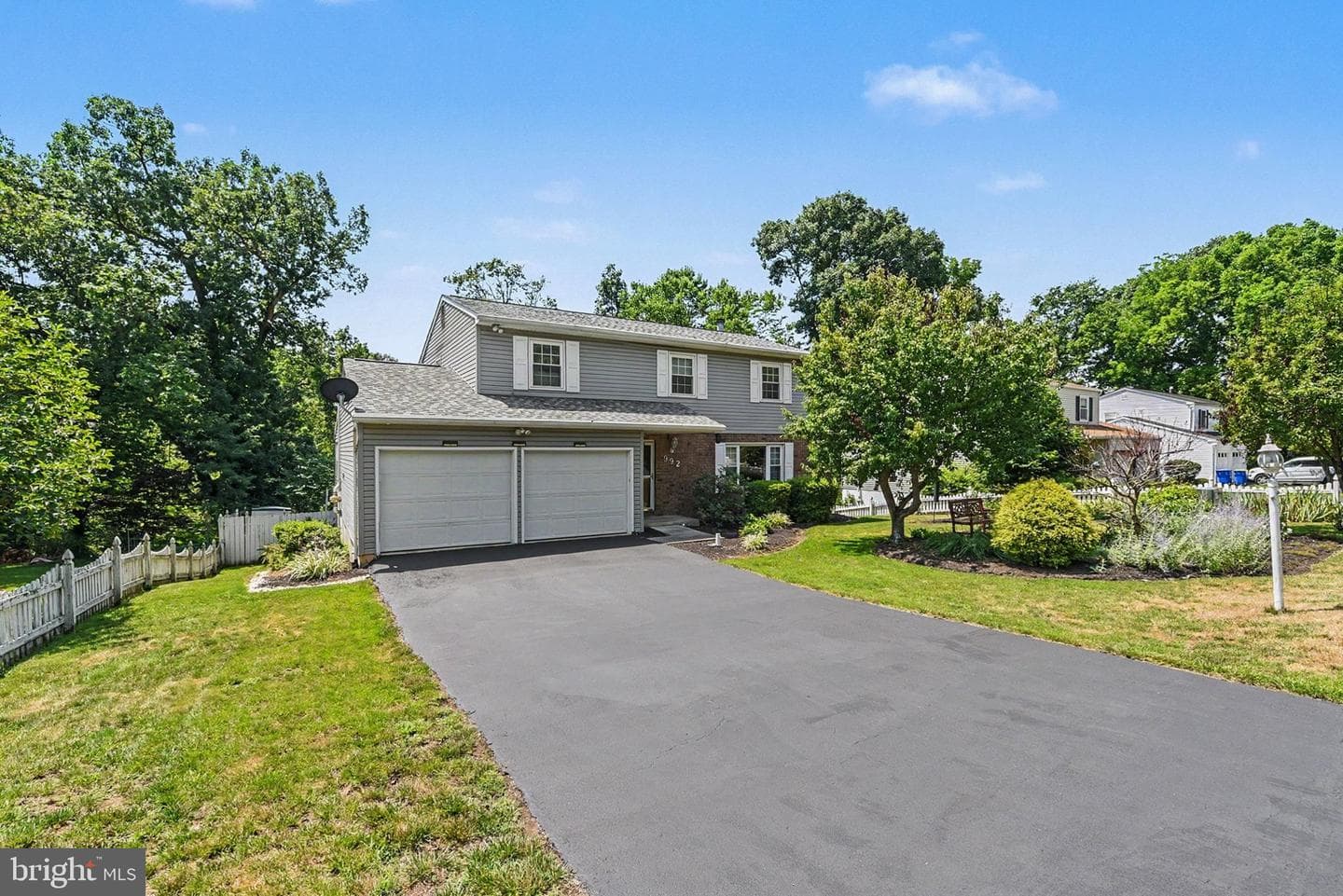 992 Martin Lane photo 3