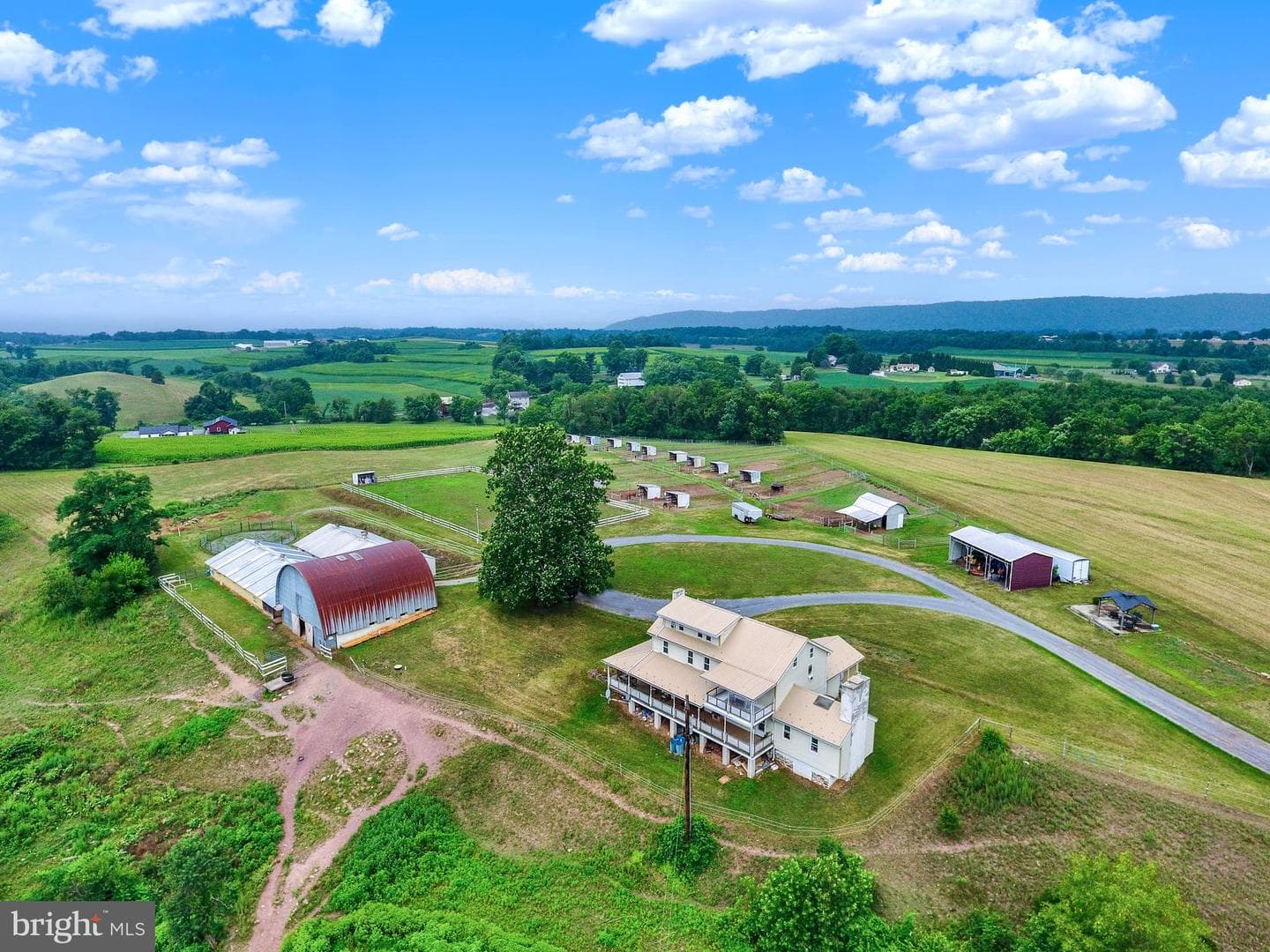 267 Hobby Horse Lane, Millersburg
