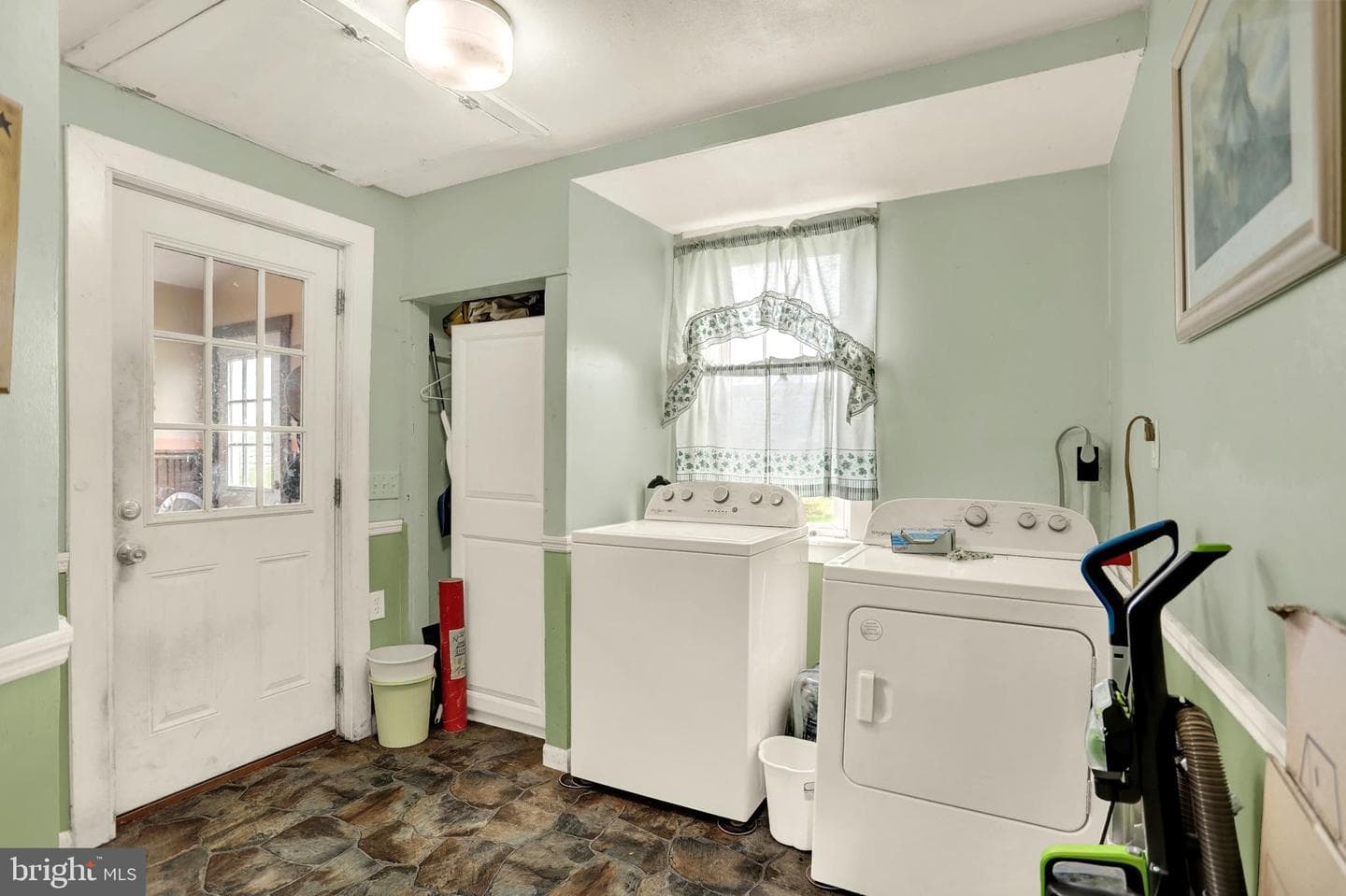 267 Hobby Horse Lane photo 34