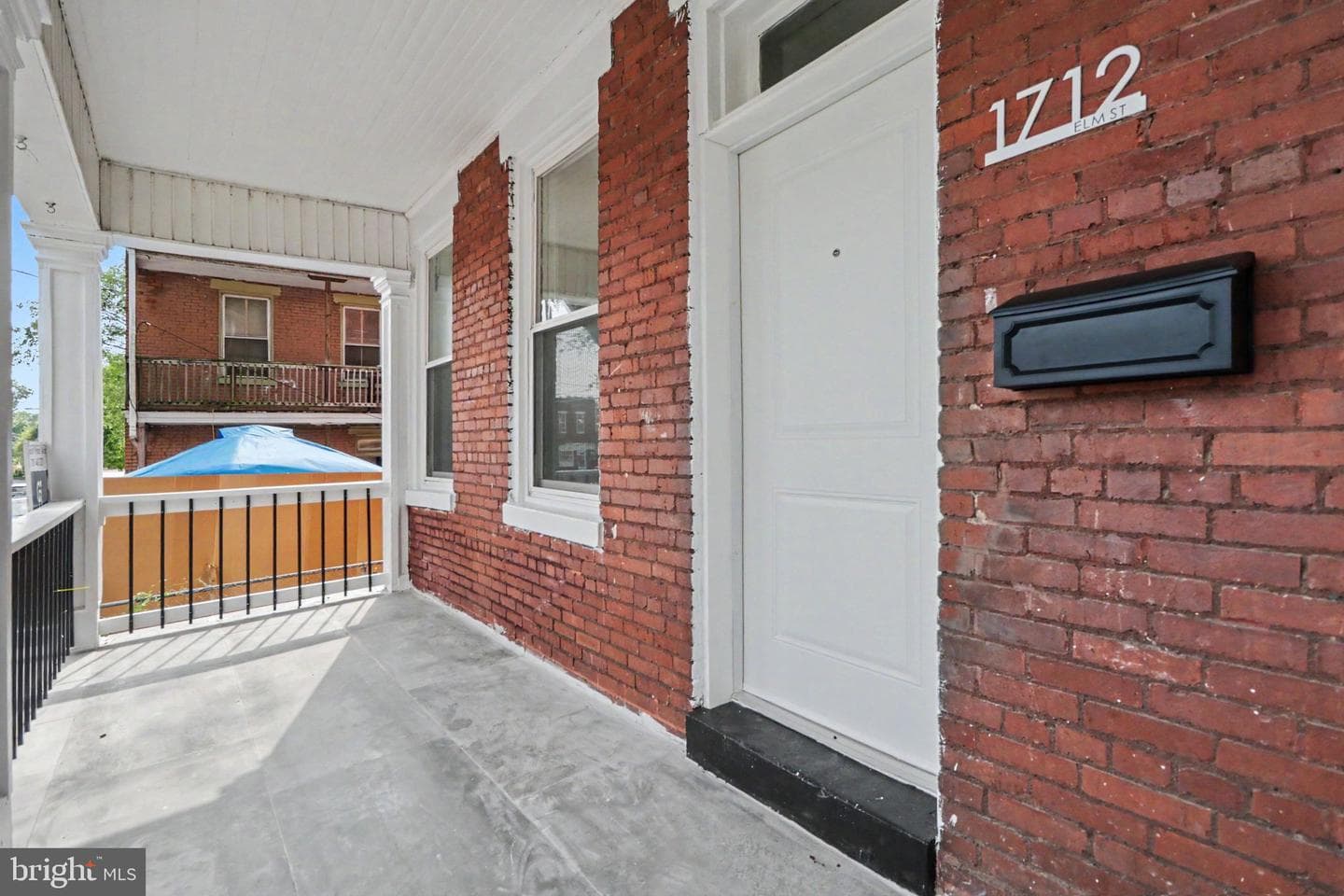 1712 Elm Street photo 2