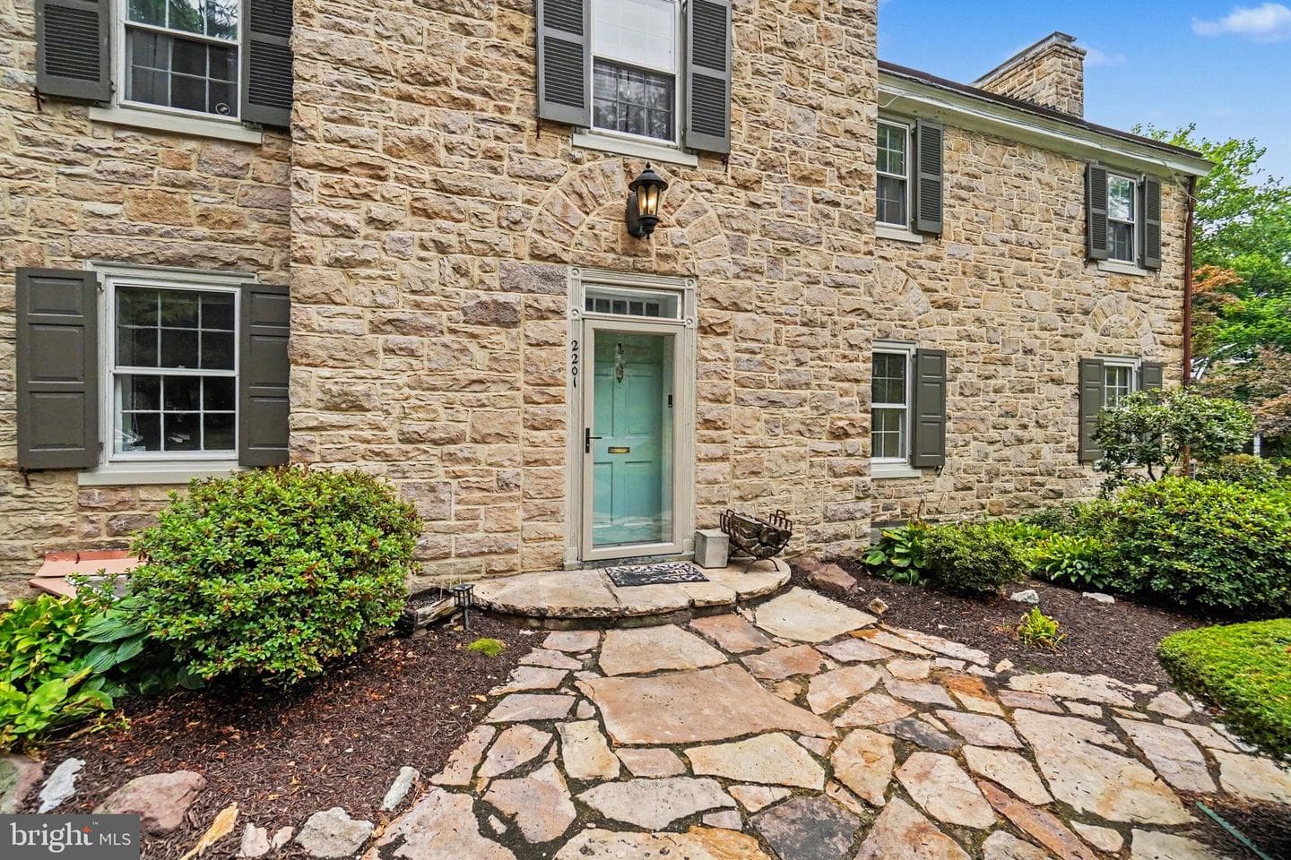 2201 Bellevue Road photo 3
