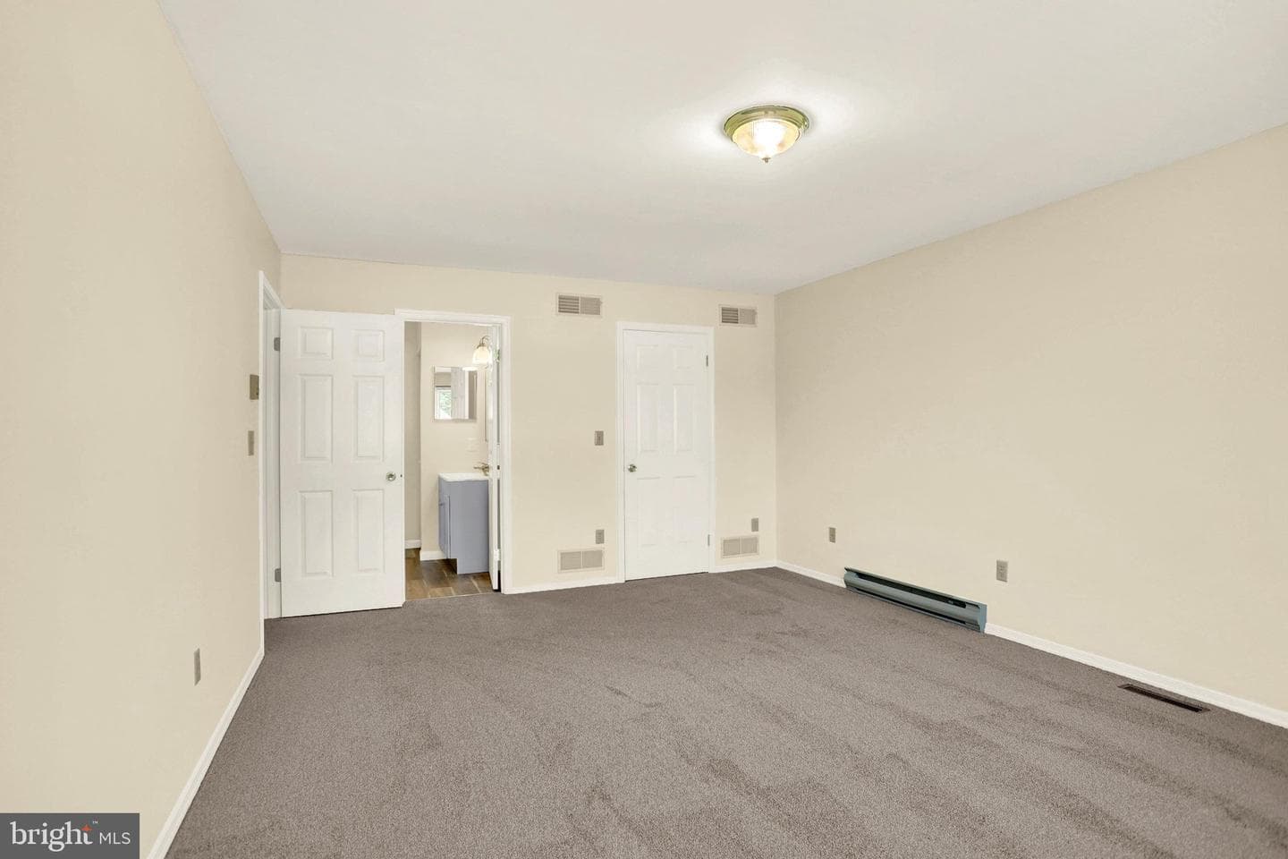 609 Lancaster Avenue photo 25