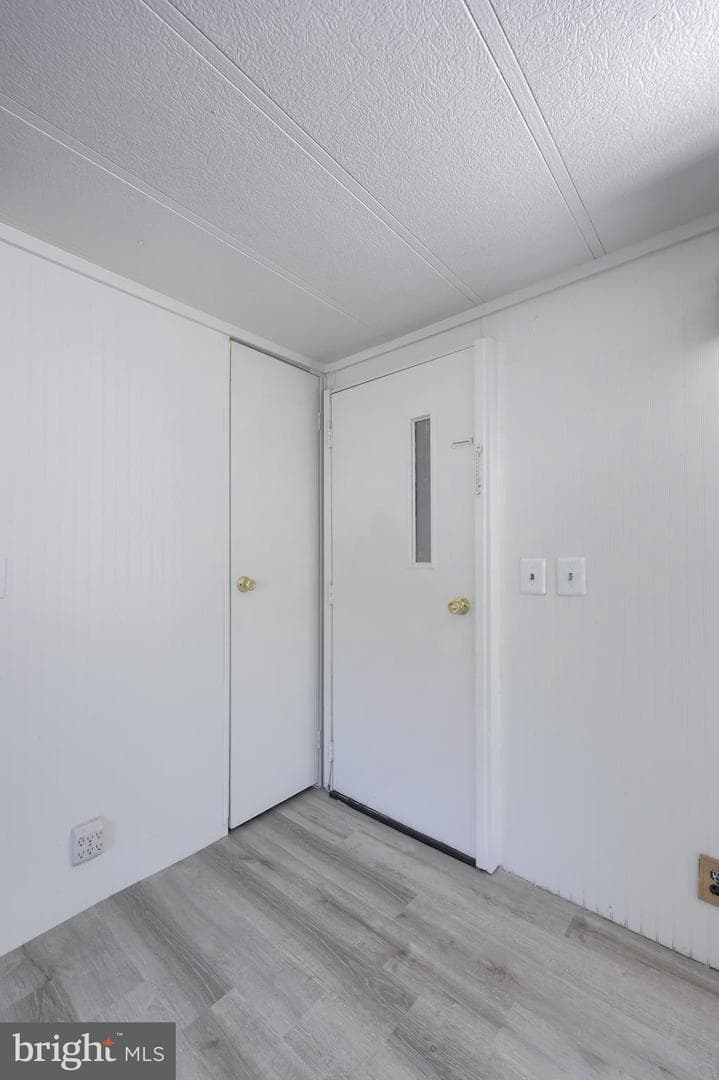 410 Willow Street photo 11