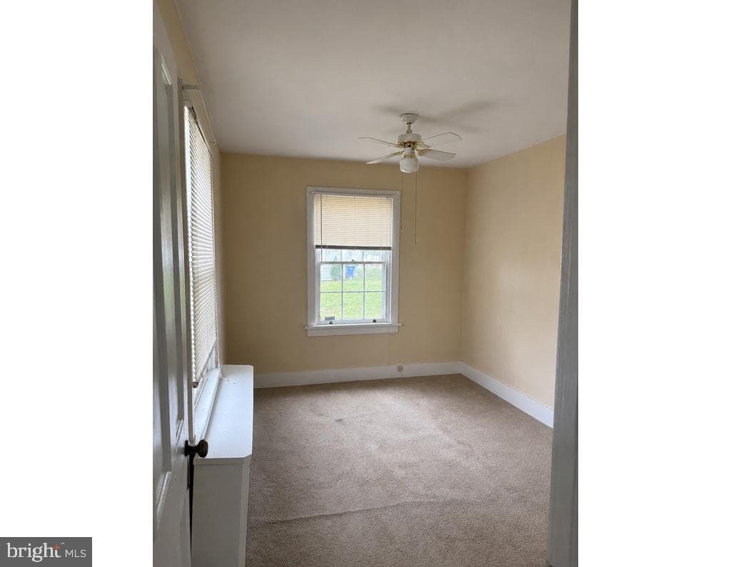 54 Wharton Avenue photo 5
