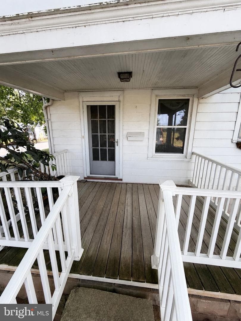 54 Wharton Avenue photo 6