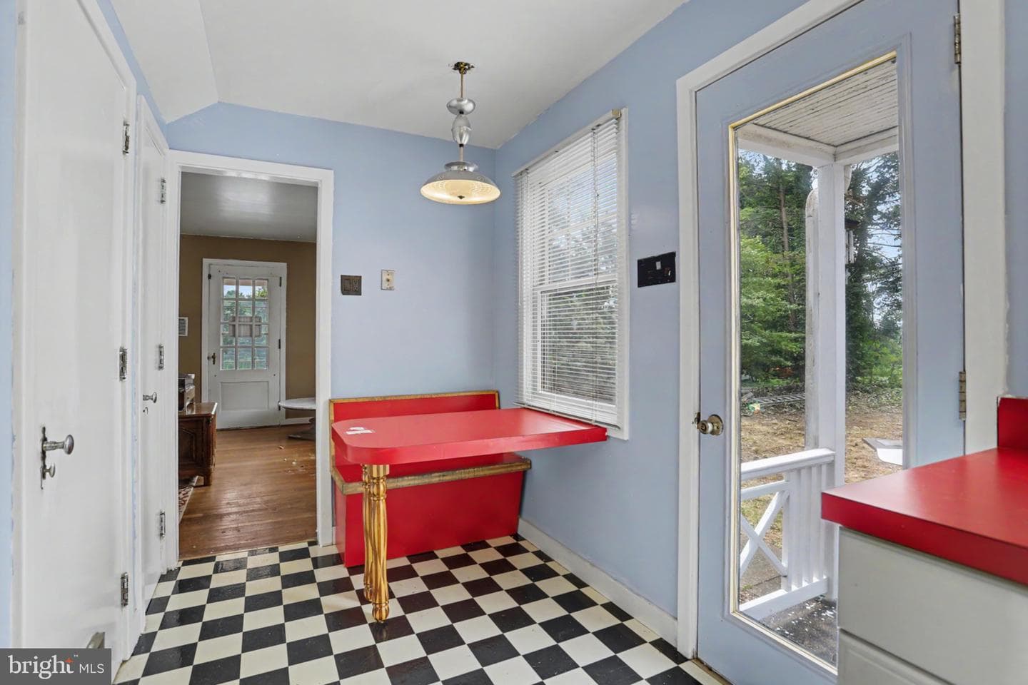 317 Fox Street photo 13