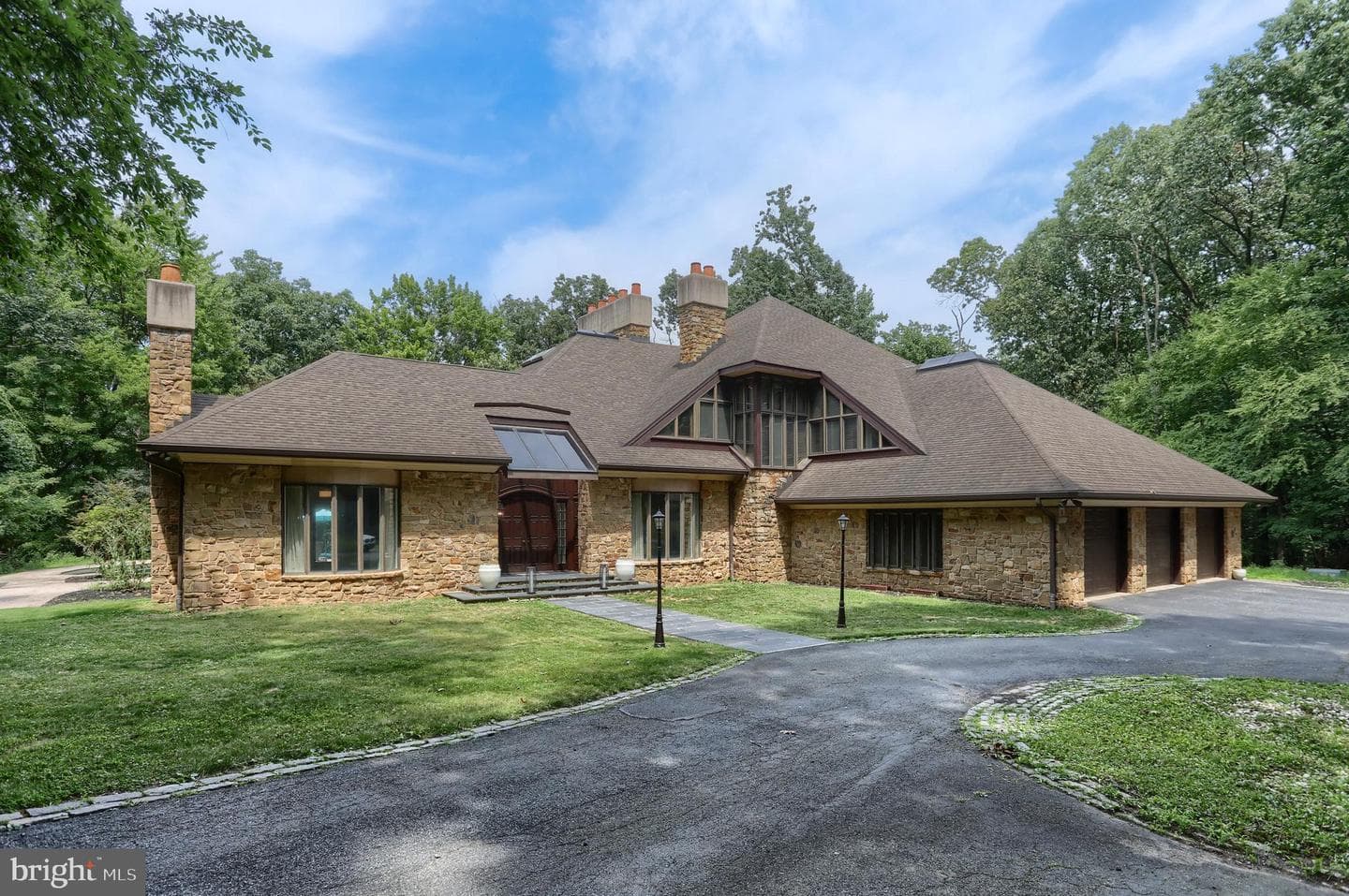 51 Hill Manor Drive photo 1