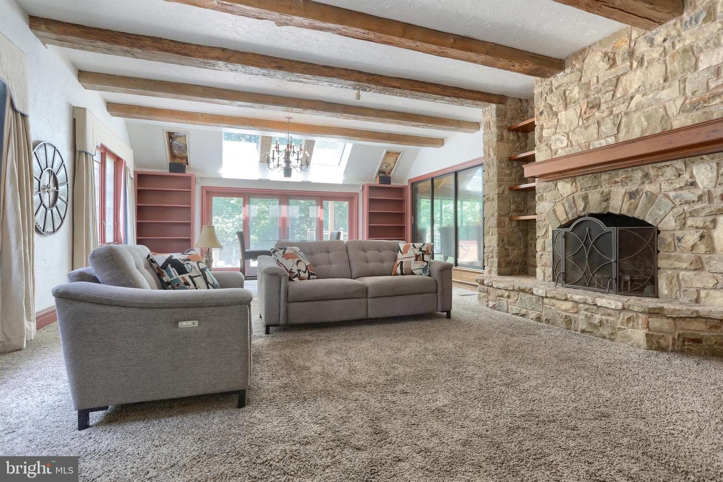51 Hill Manor Drive photo 10