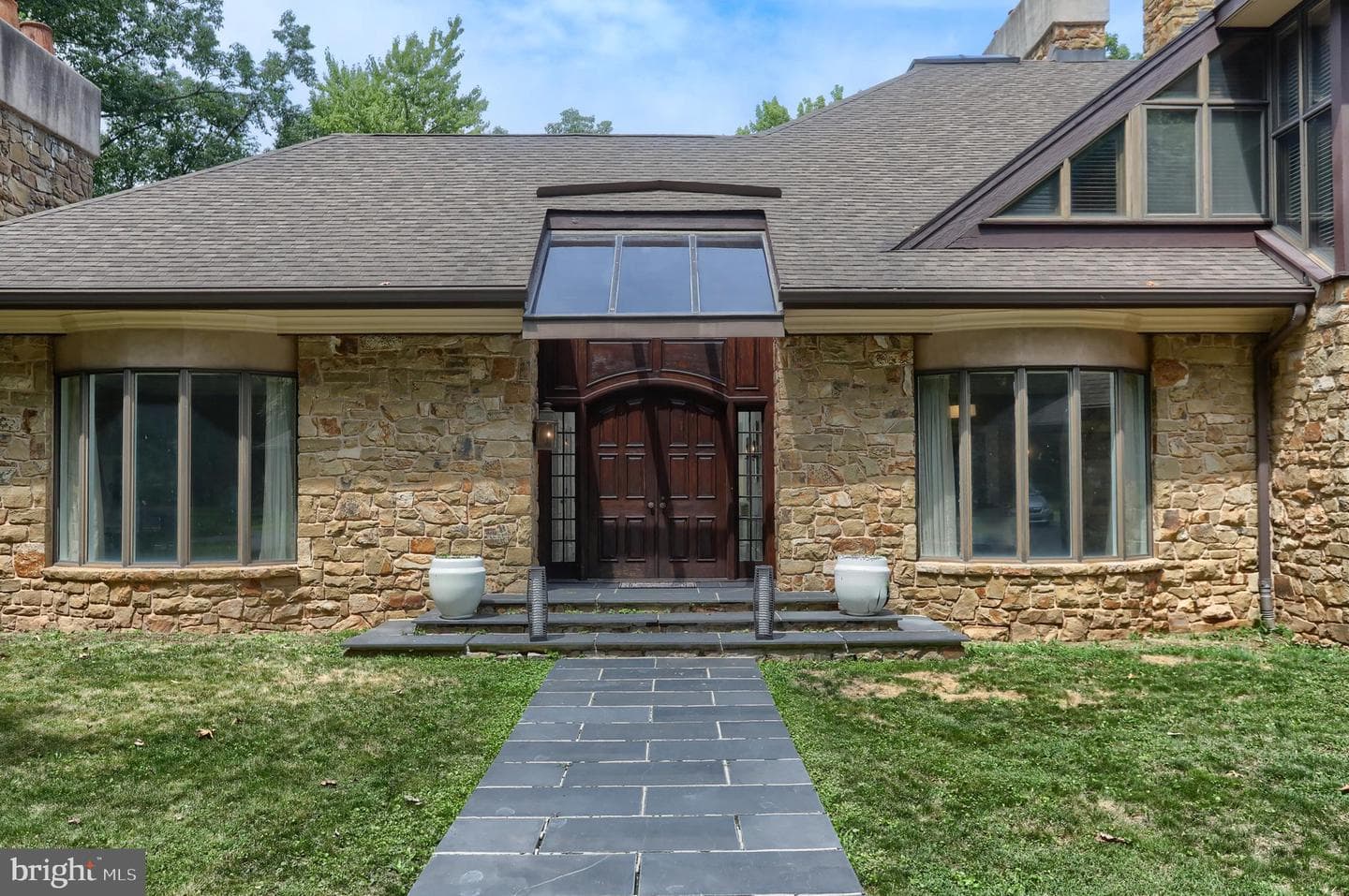 51 Hill Manor Drive photo 2