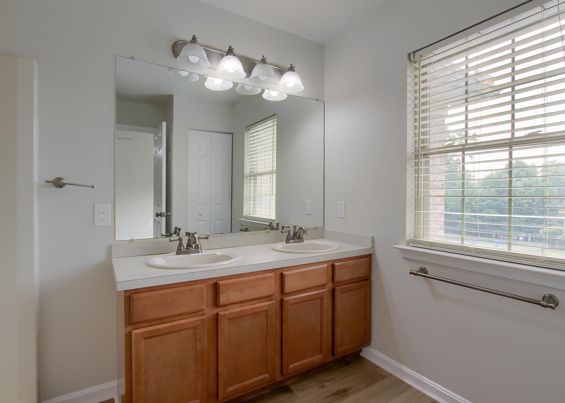 630 Glenbrook Drive photo 15