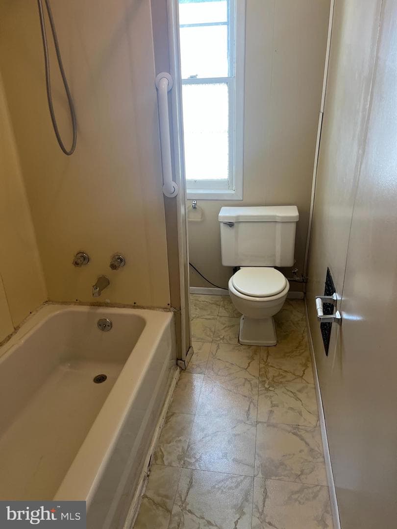2042 Berryhill Street photo 21