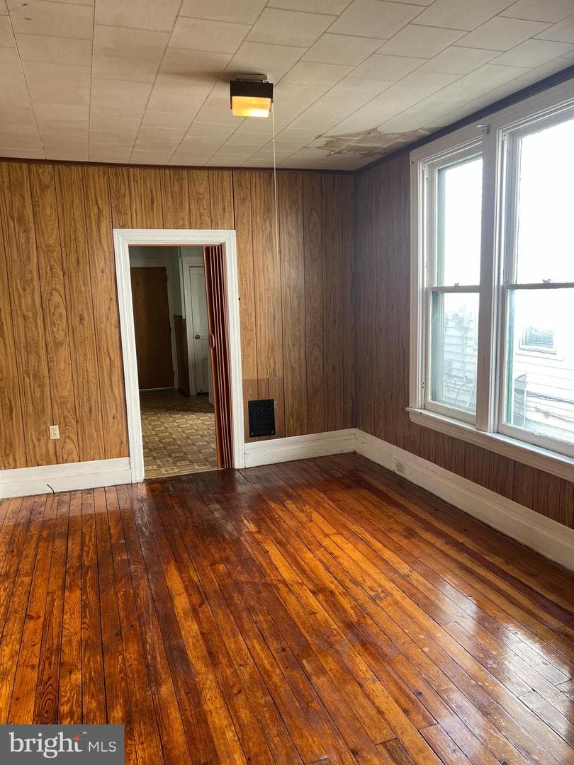 2042 Berryhill Street photo 6