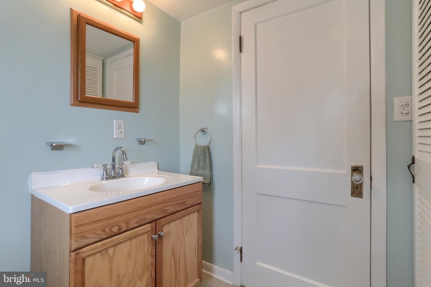 108 Ulrich Street photo 29