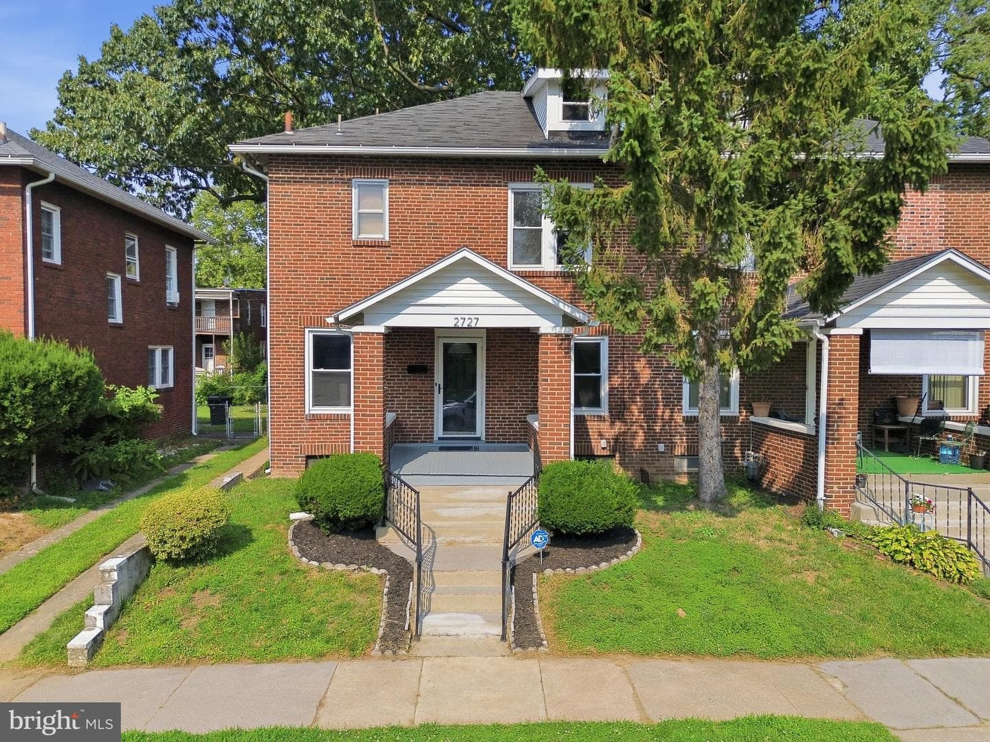 2727 N 5th Street photo 39