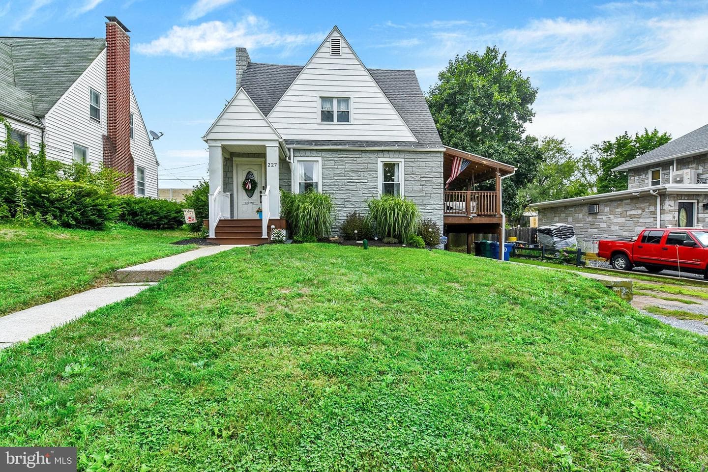 227 S Madison Street photo 35