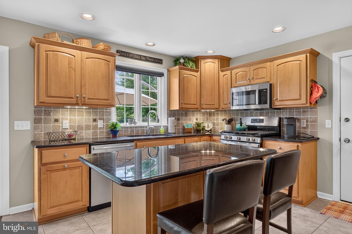 7668 Aynlee Way photo 3