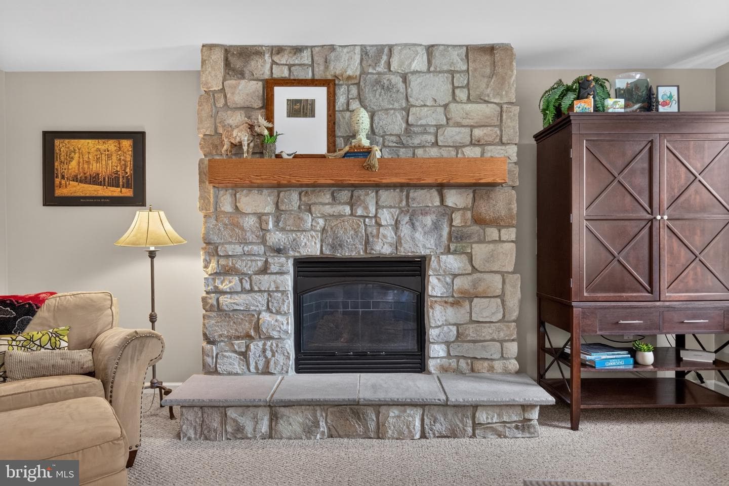 7668 Aynlee Way photo 8